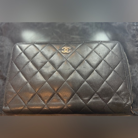 CHANEL Handbags - CHANEL Black Quilted Leather Wallet